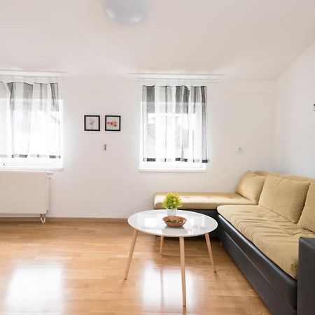 Apartmani Kod Marka Пожега Экстерьер фото