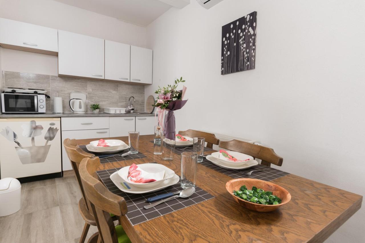 Apartmani Kod Marka Пожега Экстерьер фото