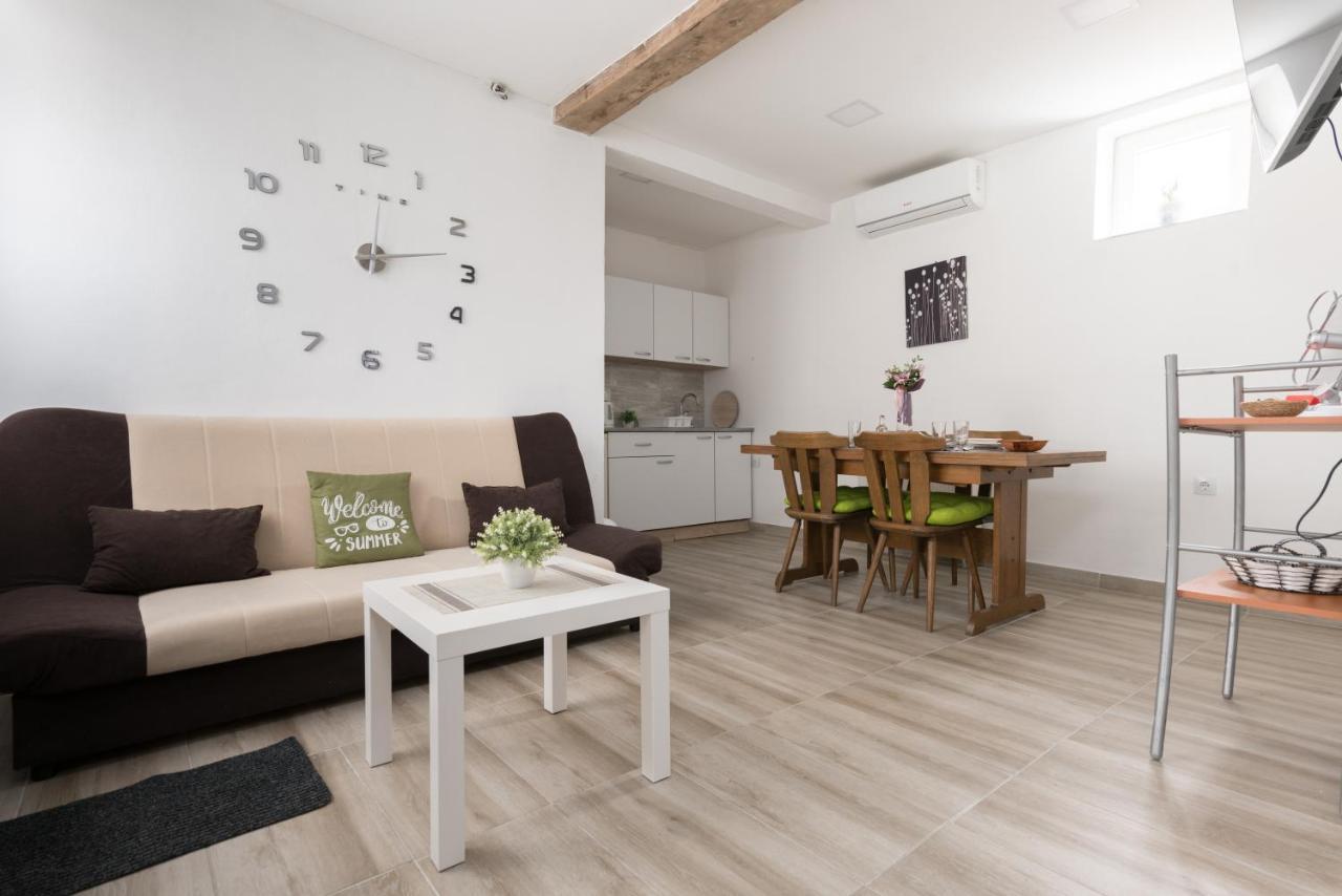 Apartmani Kod Marka Пожега Экстерьер фото